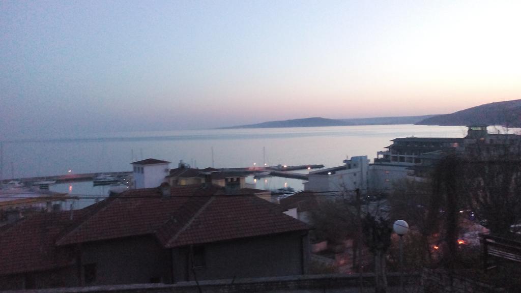 Regina'S Guesthouse Balchik Exterior photo