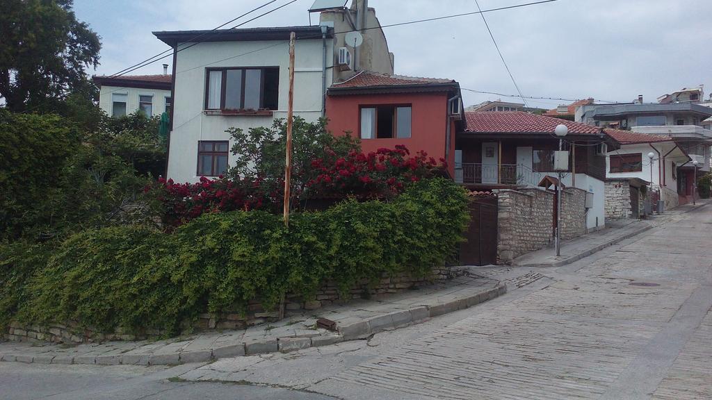 Regina'S Guesthouse Balchik Exterior photo