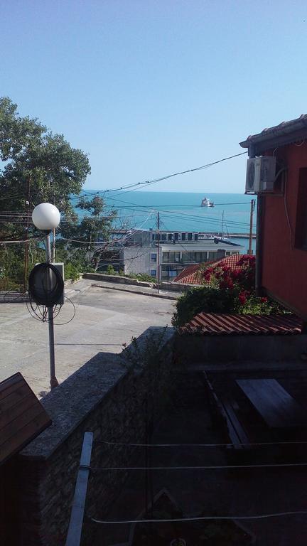 Regina'S Guesthouse Balchik Exterior photo